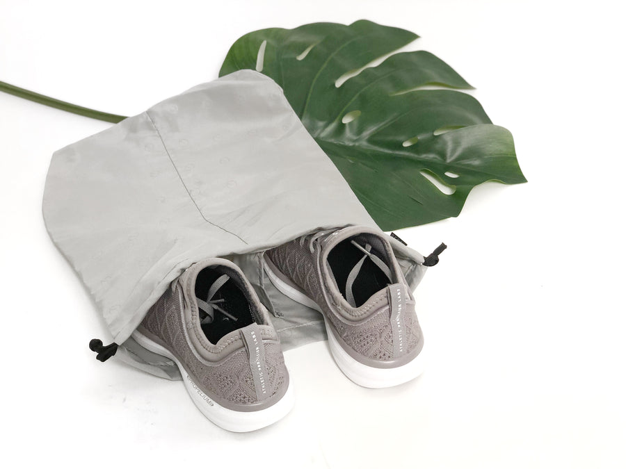 Travel shoe bag with divider new arrivals